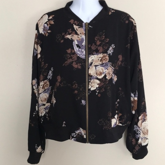 Everly Black Floral Bomber Jacket - Picture 4 of 6